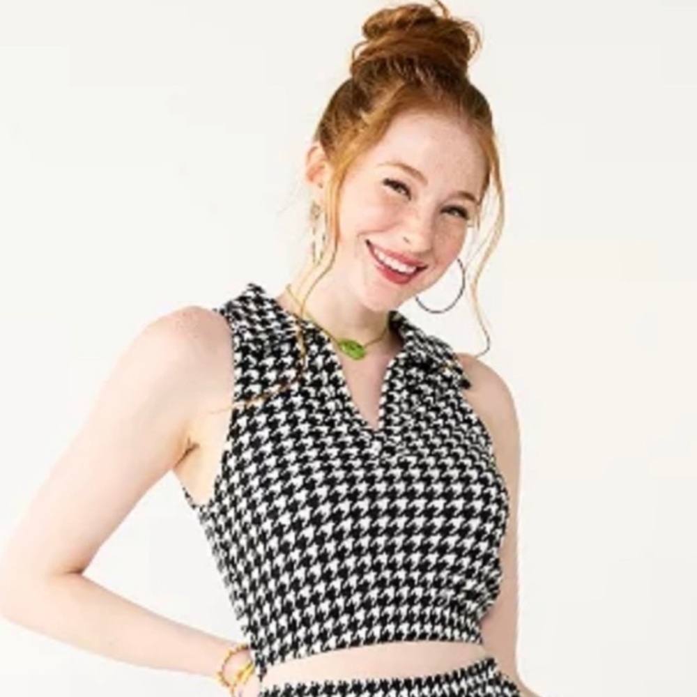SO Monochrome Houndstooth Cropped Terry Cloth Collared Top. Size M NWT!
